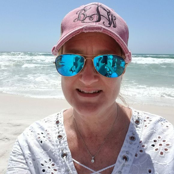 Meet your Posher, Bethany - Picture 1 of 1